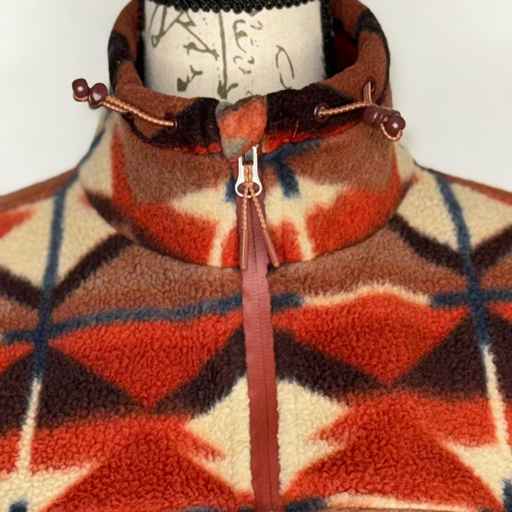 Geometric Patterned Pullover - image 5